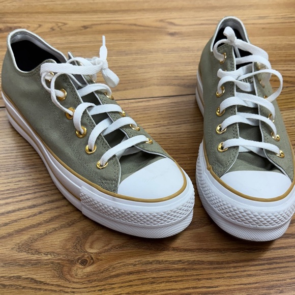 Converse Custom Sage green and White Cushioned Sneakers with gold - Picture 1 of 6
